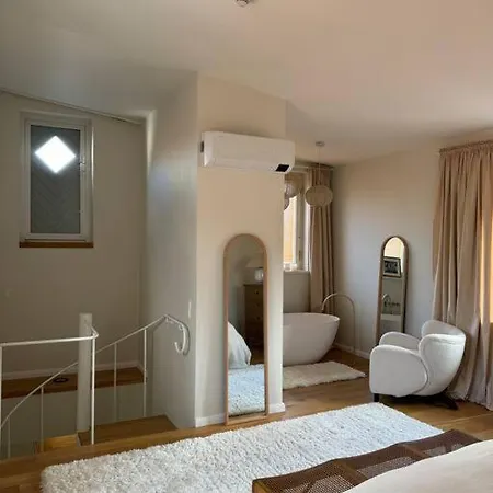 Apartment Old Town Location For Commercial Filming Events *
